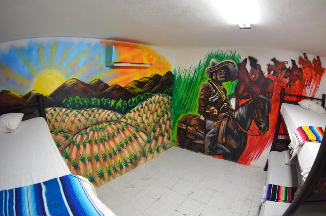 Fiesta Party Hostel - Cancun Exterior photo