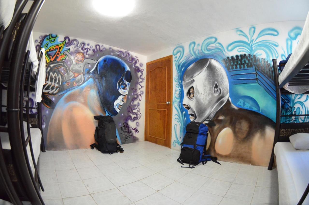 Fiesta Party Hostel - Cancun Exterior photo
