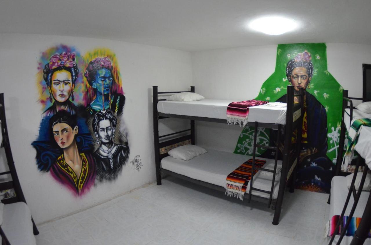 Fiesta Party Hostel - Cancun Exterior photo