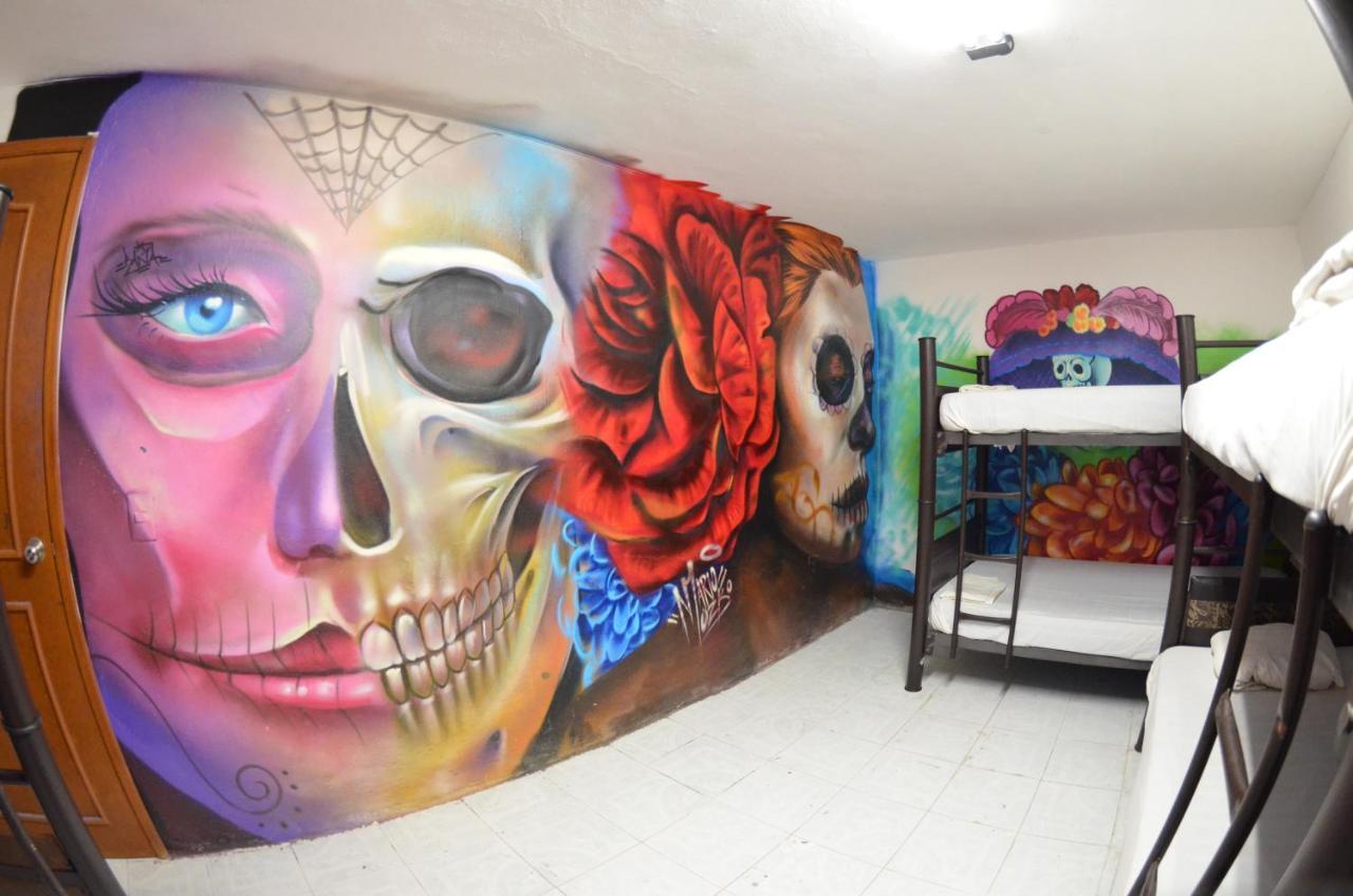 Fiesta Party Hostel - Cancun Exterior photo