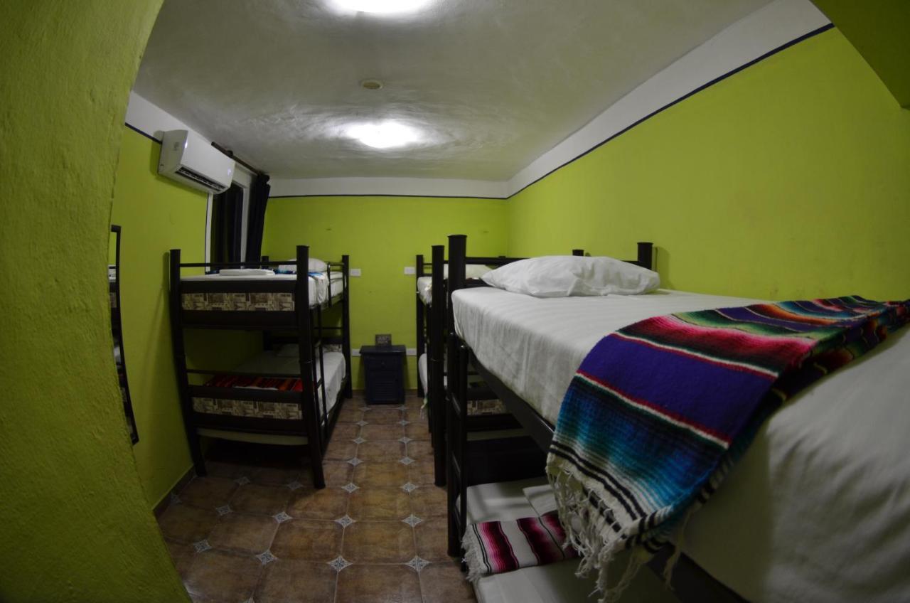 Fiesta Party Hostel - Cancun Exterior photo