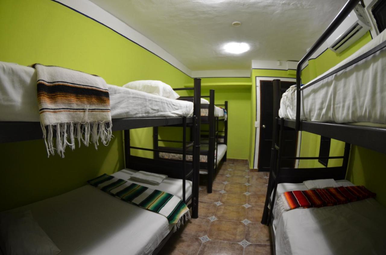 Fiesta Party Hostel - Cancun Exterior photo